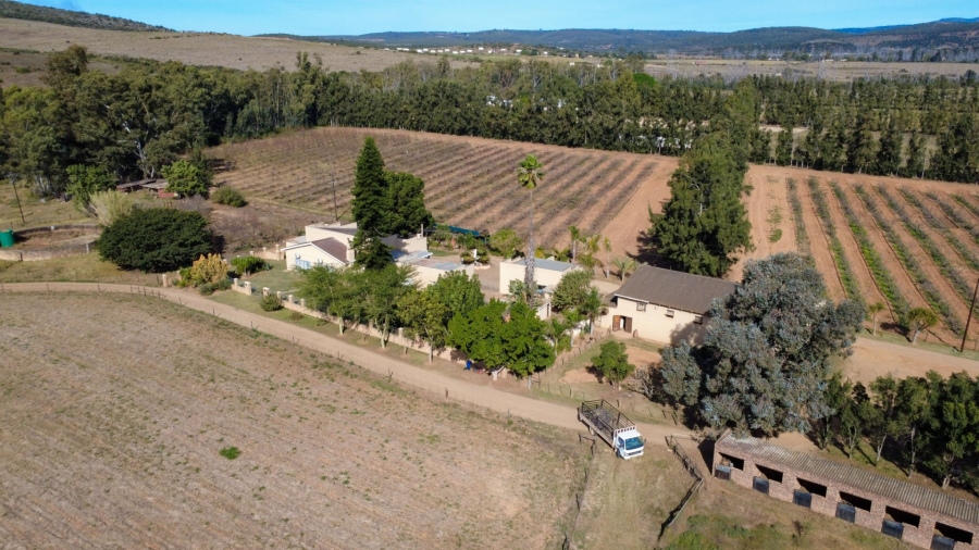 4 Bedroom Property for Sale in Kruisrivier Eastern Cape